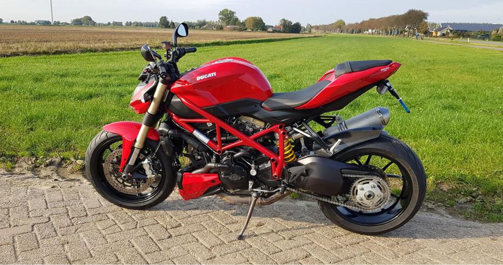 Testrit Ducati Streetfighter 848 (132pk, 94nm) van onze motorvriend Ronald!