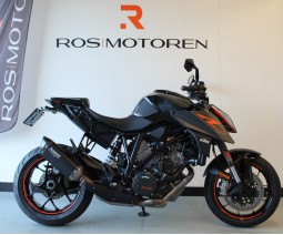 KTM 1290 SUPER DUKE R