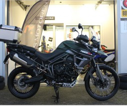 TRIUMPH TIGER 800 XCA