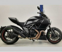 DUCATI DIAVEL DARK