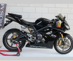 TRIUMPH  DAYTONA 675