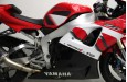 YAMAHA YZF R1