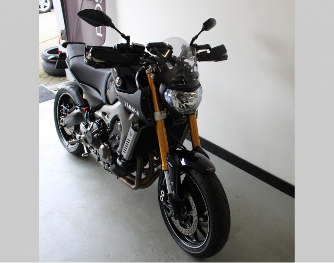 YAMAHA MT 09 ABS