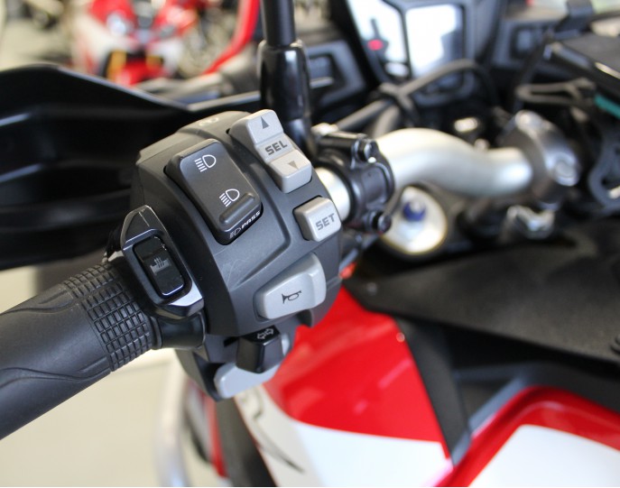 HONDA CRF 1000 L AFRICA TWIN DCT