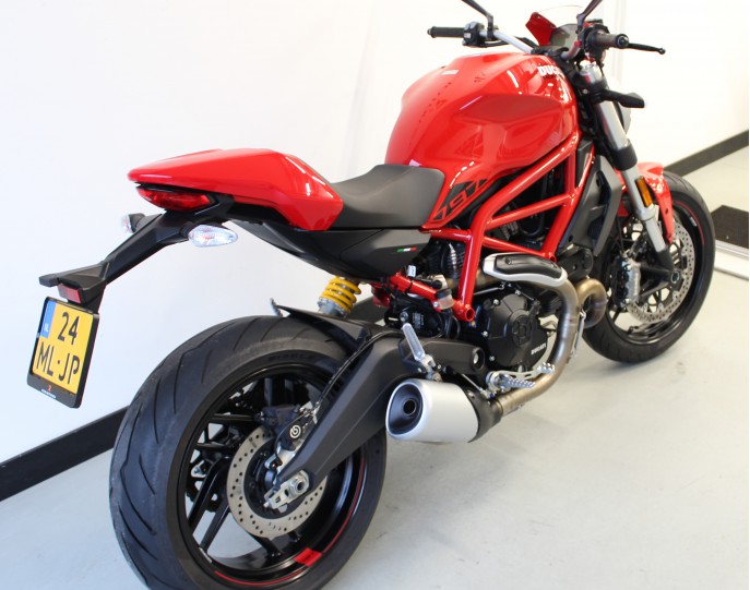 Ducati Monster 797+