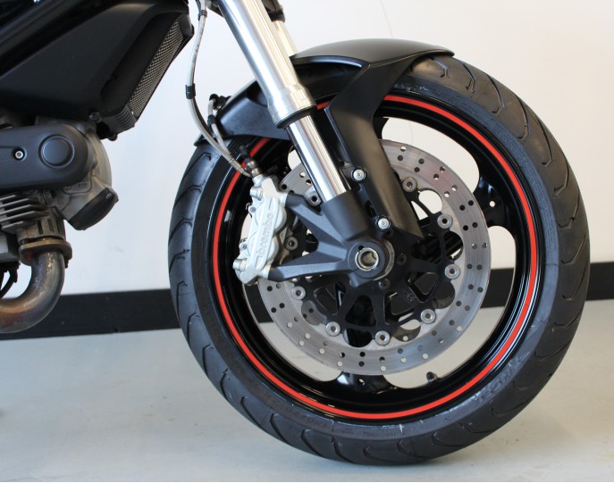 DUCATI  MONSTER 696 ABS