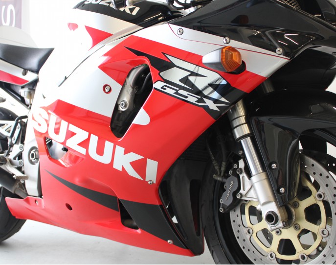 SUZUKI GSX-R 750