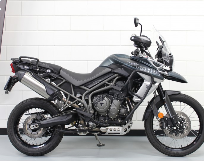 TRIUMPH TIGER 800 XCA