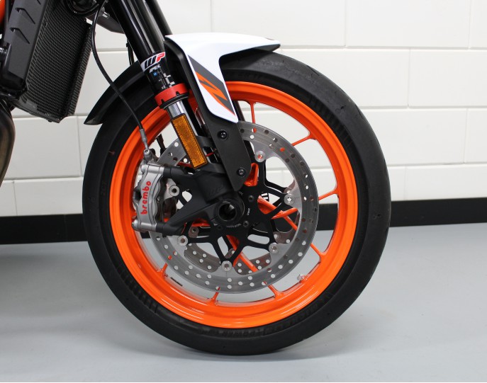 KTM 890 DUKE R