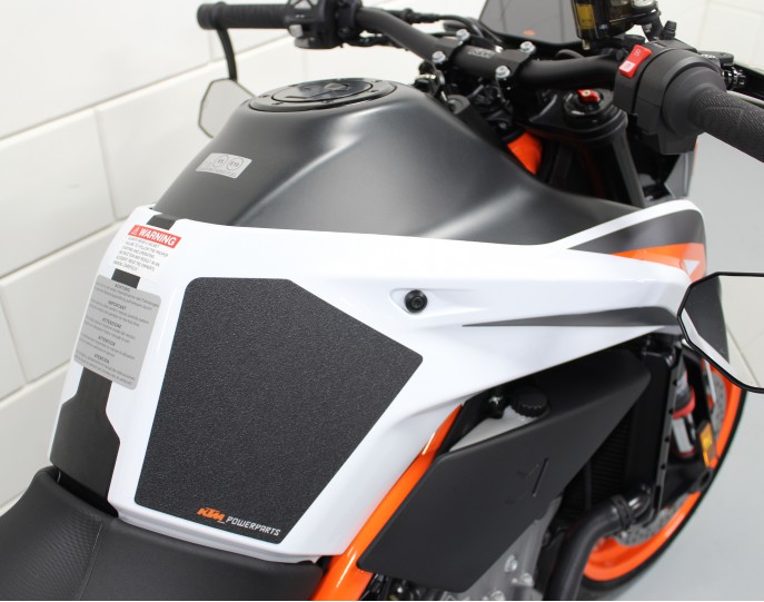 KTM 890 DUKE R