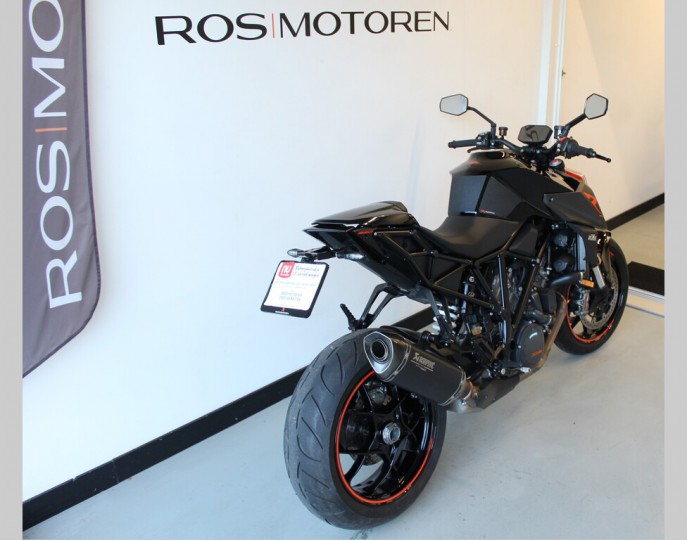 KTM 1290 SUPER DUKE R