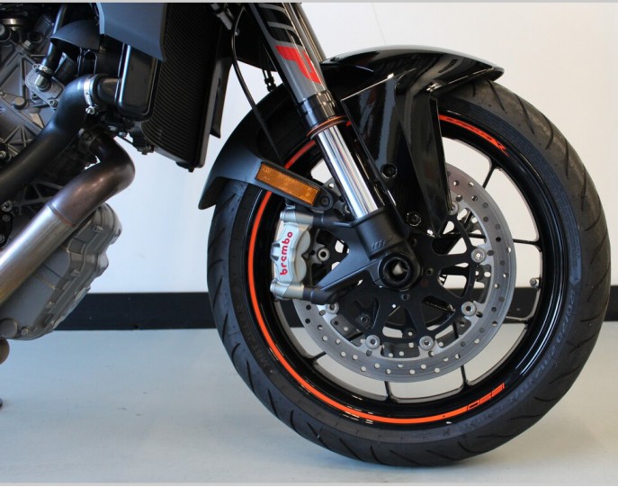 KTM 1290 SUPER DUKE R