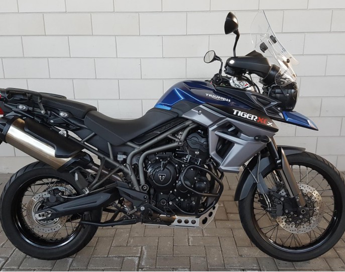 Triumph Tiger 800 XCX