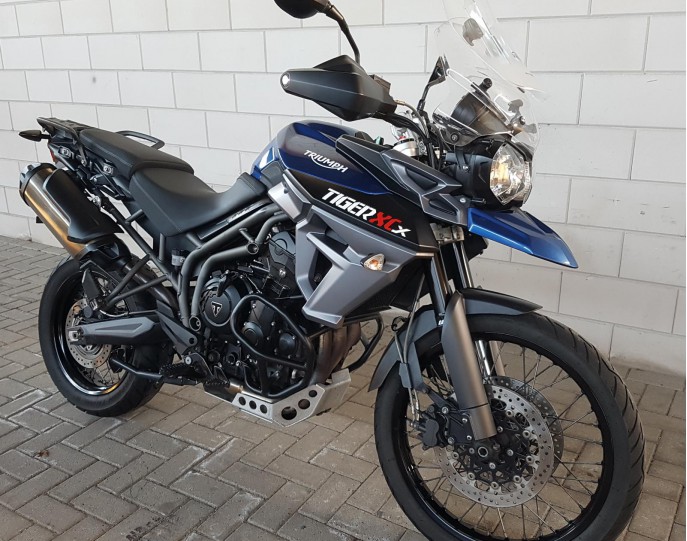 Triumph Tiger 800 XCX