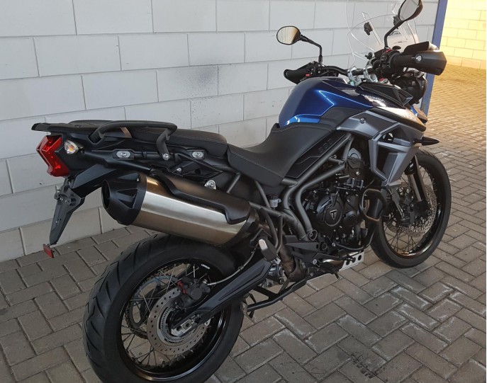 Triumph Tiger 800 XCX