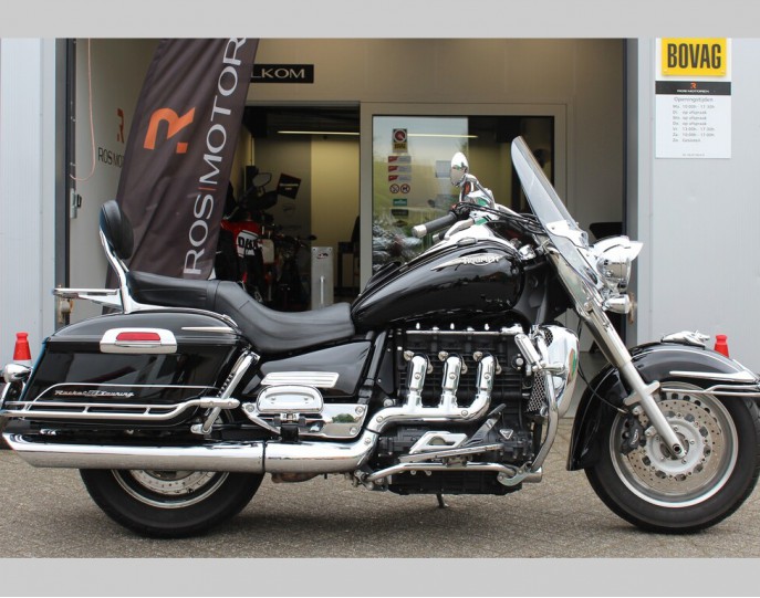 TRIUMPH ROCKET III TOURING