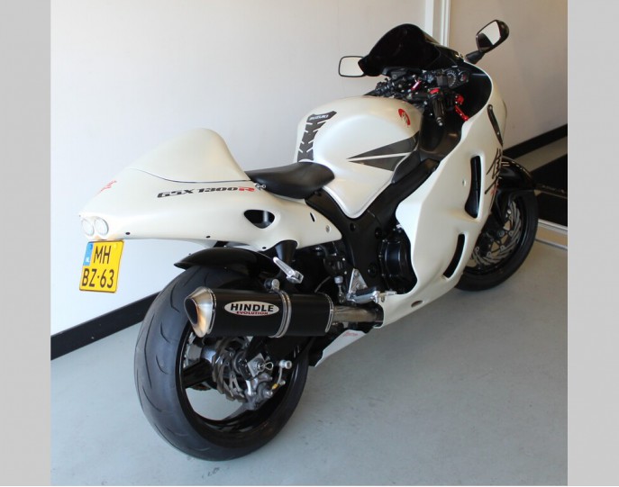 SUZUKI GSX-R 1300 HAYABUSA