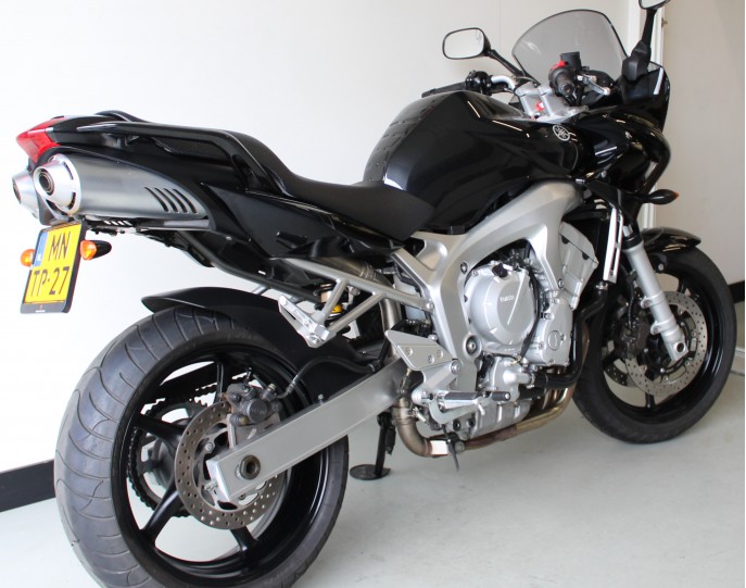 YAMAHA FZ 6 S FAZER