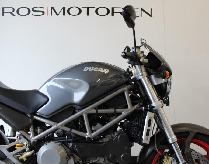 DUCATI MONSTER S4 (916)