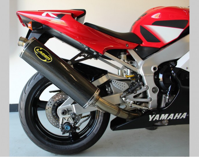 YAMAHA YZF R1