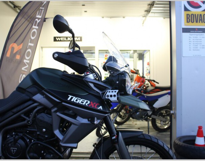 TRIUMPH TIGER 800 XCA