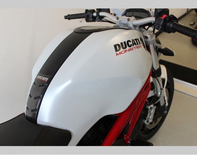 DUCATI MONSTER 796 ABS