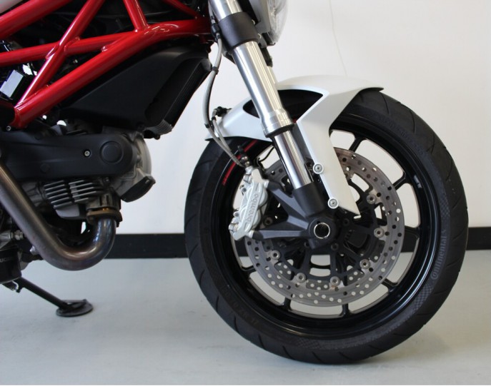 DUCATI MONSTER 796 ABS