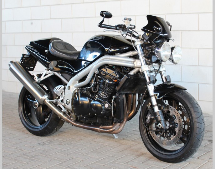 TRIUMPH SPEED TRIPLE