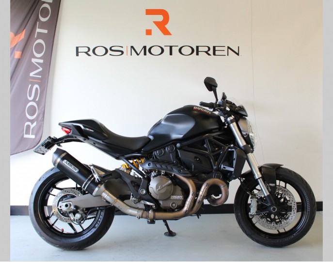 DUCATI MONSTER 821 DARK