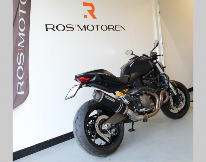 DUCATI MONSTER 821 DARK