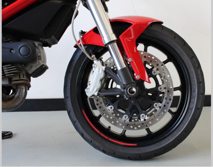 DUCATI MONSTER 796