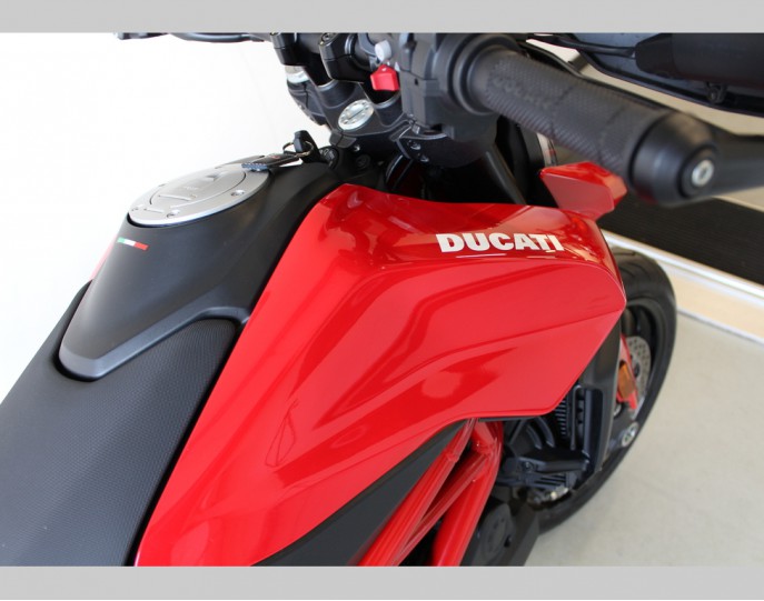 DUCATI HYPERMOTARD 950