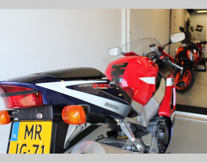 HONDA CBR 900 RR FIREBLADE