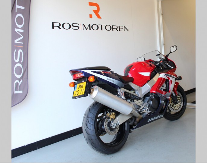 HONDA CBR 900 RR FIREBLADE