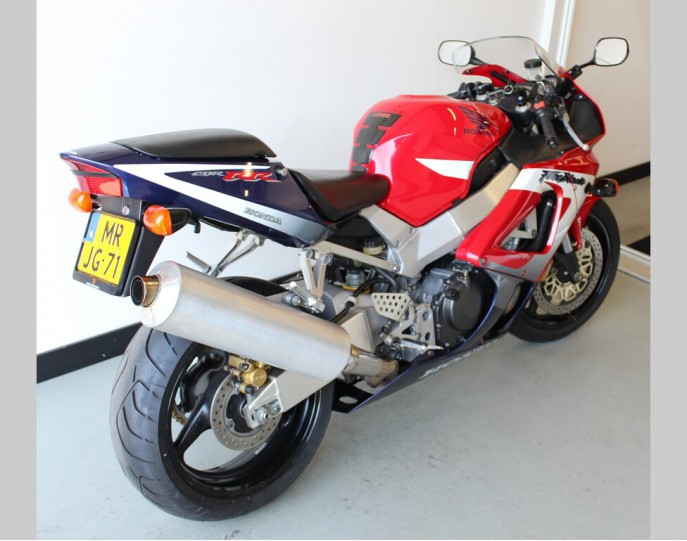 HONDA CBR 900 RR FIREBLADE