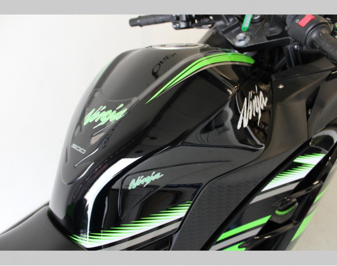 KAWASAKI NINJA 300