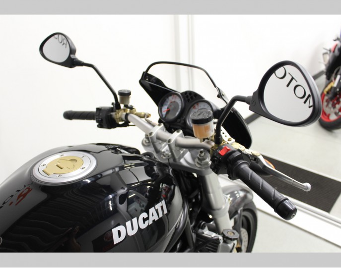 DUCATI MONSTER S4R (996)