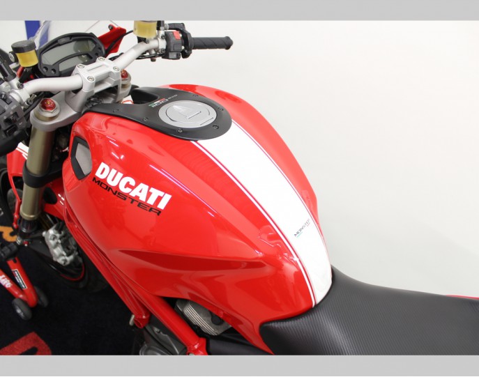 DUCATI M 1100 EVO