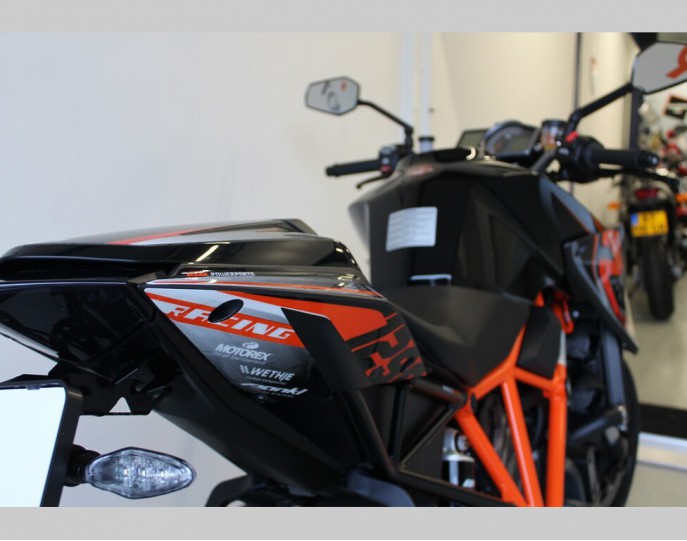 KTM 1290 SUPER DUKE R