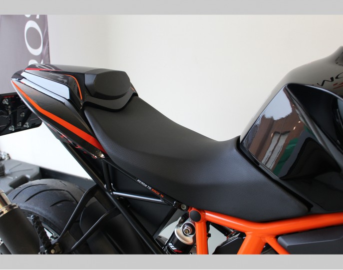 KTM 1290 SUPER DUKE R