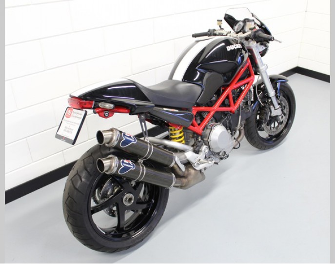 Ducati Monster S2R-1000