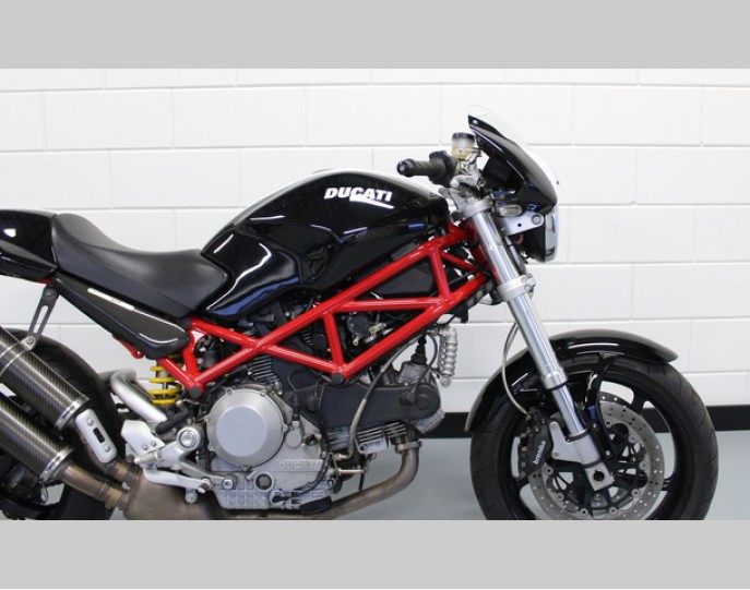 Ducati Monster S2R-1000