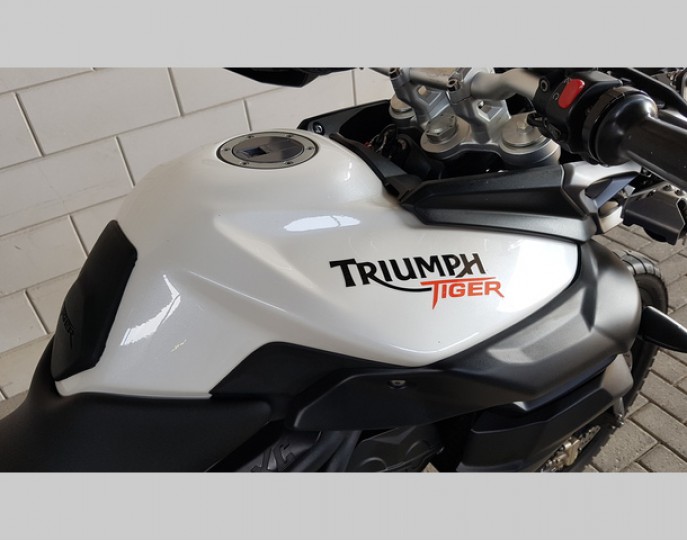 TRIUMPH  TIGER 800 XC ABS