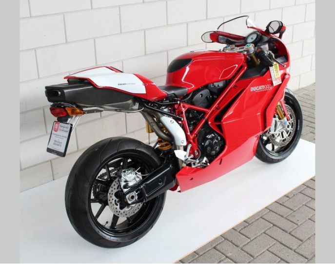 DUCATI  999 S