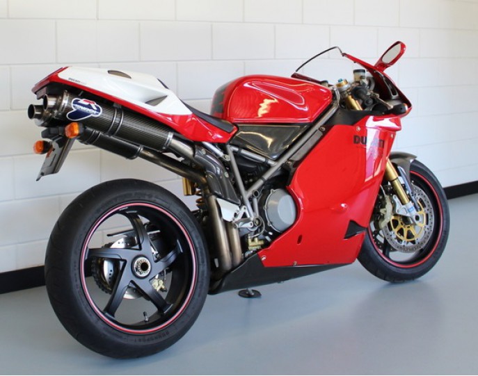 DUCATI  996 R 412/500 gelimiteerd