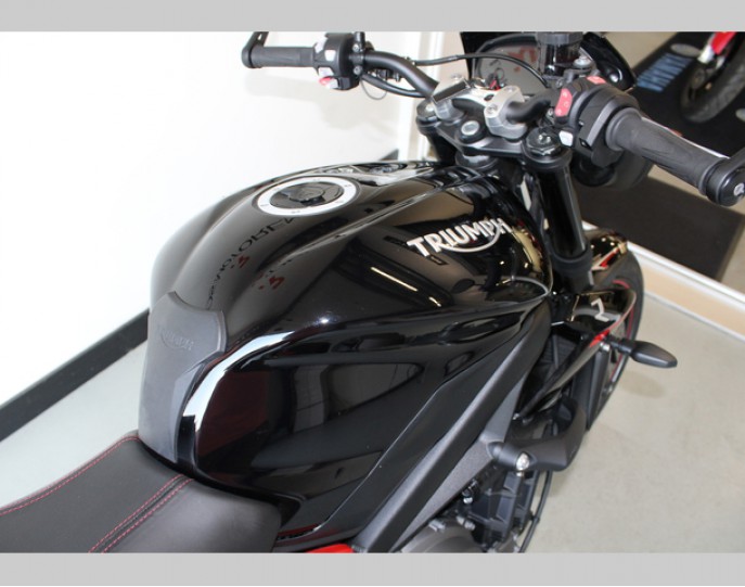 TRIUMPH  STREET TRIPLE 765 R ABS